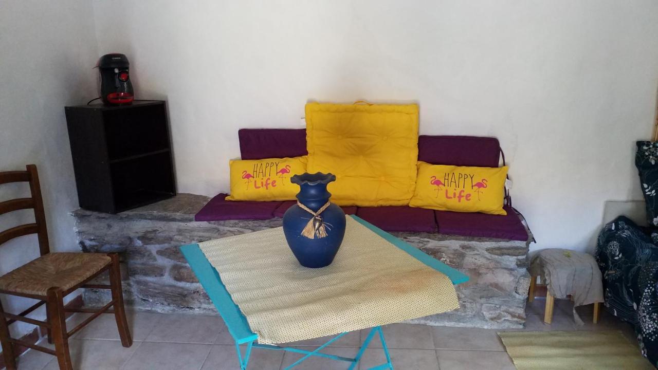 Le Petit Nid Bed and Breakfast Sablieres Buitenkant foto