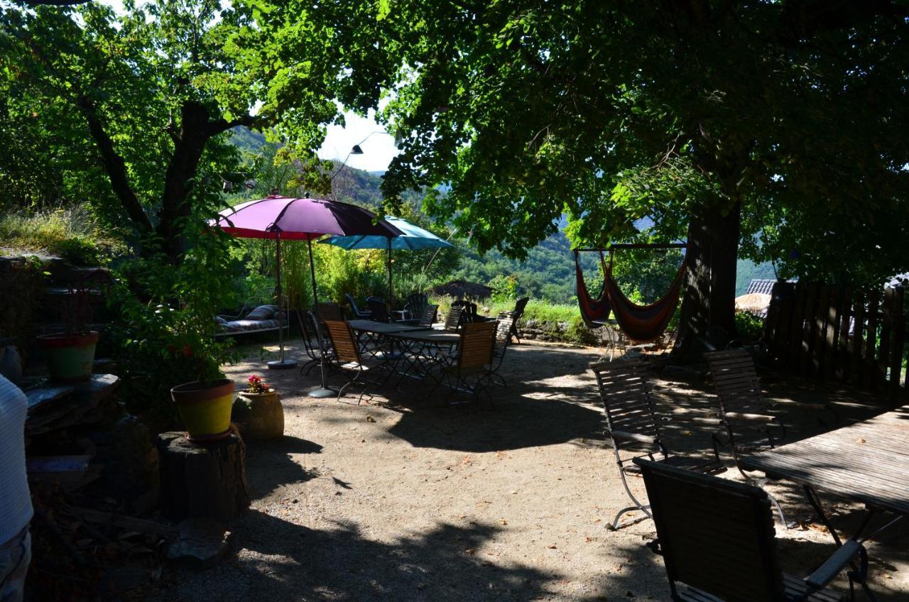 Le Petit Nid Bed and Breakfast Sablieres Buitenkant foto